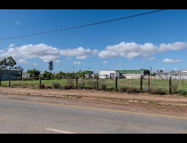 LAND FOR SALE IN RIVIERSONDEREND
